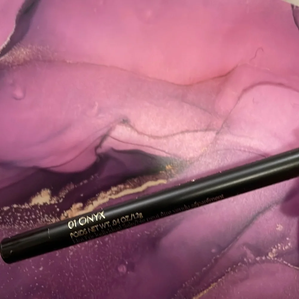 ESTEE LAUDER Double Wear 24 Hour Waterproof Gel Eye Pencil 01 Onyx 0.4 oz. NEW